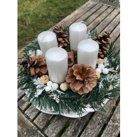 Letisztult adventi asztaldísz