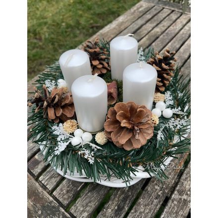 Letisztult adventi asztaldísz
