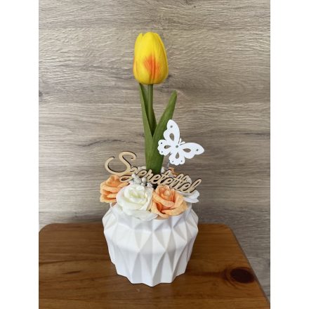 Tulipános asztaldísz